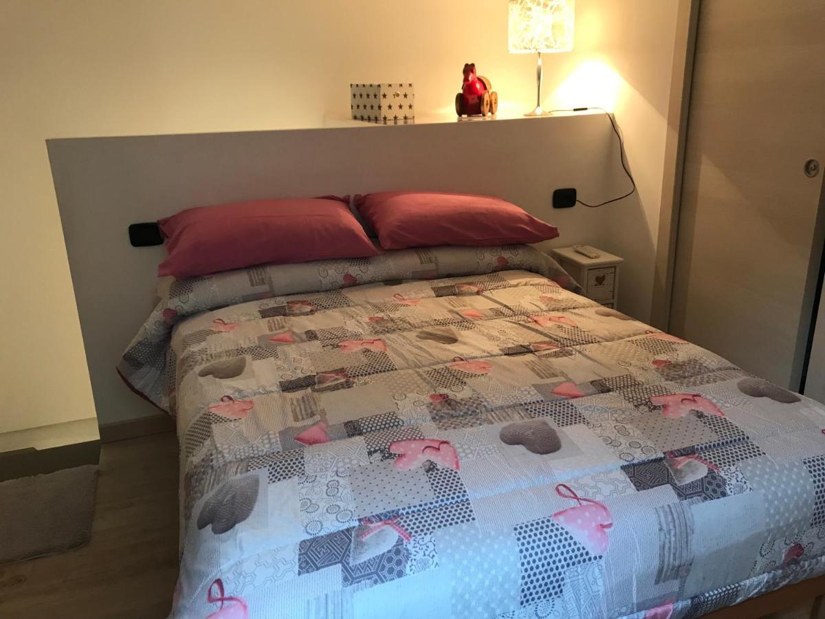 アオスタCasa Angela Cir 0057アパートメント エクステリア 写真